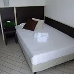 Paradise Airport Hotel