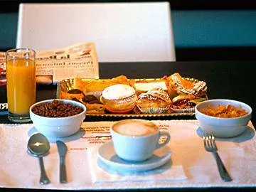 Paradise Airport 3* 포를리