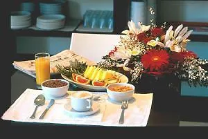 호텔 Paradise Airport 포를리