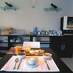 Paradise Airport Hotel 3*
