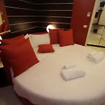Paradise Airport Hotel 3*