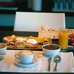 Hotel Paradise Airport