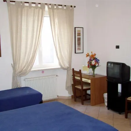 Hotel Paradise Airport Forli