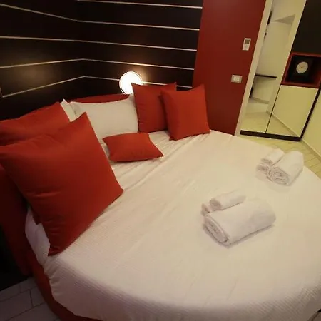 Paradise Airport Hotel 3*