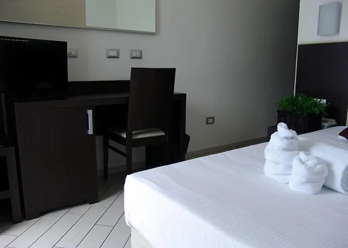 Paradise Airport 호텔