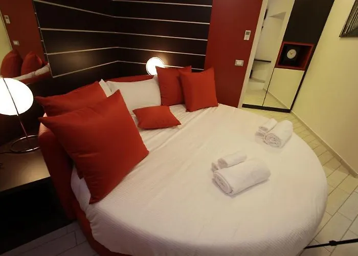 Paradise Airport מלון 3*